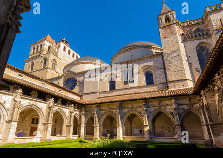 Cloister closed to the Saint-Etienne Cathedral in Cahors, Lot department, Occitanie, France Stock Photo