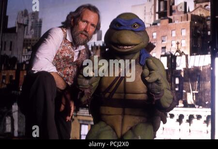 https://l450v.alamy.com/450v/pcj2x0/original-film-title-teenage-mutant-ninja-turtles-english-title-teenage-mutant-ninja-turtles-film-director-steve-barron-year-1990-stars-jim-henson-credit-new-line-cinema-album-pcj2x0.jpg