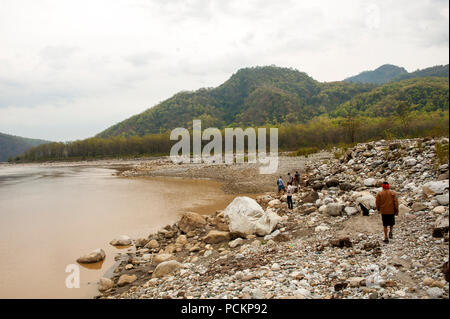 Confluence of Sarda and Ladhya rivers near Chuka and Sem village, location made famous by Jim Corbett in 'Maneaters of Kumaon', Uttarakhand, India Stock Photo