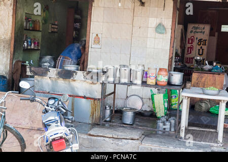 PONDICHERY, PUCUCHERRY, TAMIL NADU, INDIA - SEPTEMBER CIRCA, 2017. Local street food shop restaurant on the road at Pondichery, India. Cheap and very  Stock Photo