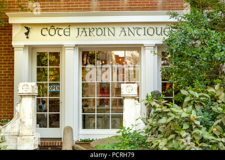 Cote Jardin Antiques, 3218 O Street NW, Georgetown, Washington DC Stock Photo