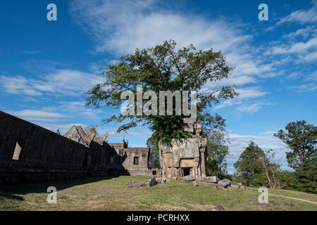 the Khmer Temples of Prsat Preah Vihear north of the town Sra Em in the province of Preah Vihear in Northwest Cambodia.  Cambodia, Sra Em, November, 2 Stock Photo