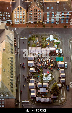 Christmas market on the Ernst Wilczok square in front of the City Hall Bottrop, Bottrop, Ruhr area, North Rhine-Westphalia, Germany Stock Photo