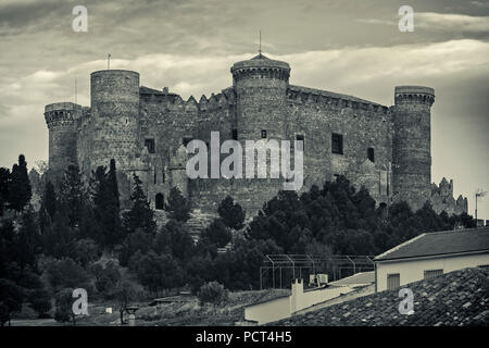 Belmonte, Cuenca Province, Castilla-La Mancha, Spain.  15th century Gothic-Mudejar castle. Stock Photo