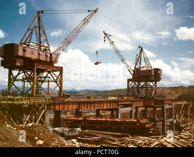 Construction work at the TVA's Douglas Dam, Tenn. - June 1942 Stock Photo