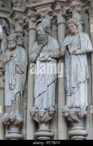 Holy figures on the west portal, Notre Dame Cathedral, Lausanne, Canton of Vaud, Western Switzerland, Switzerland Stock Photo