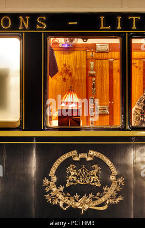 France, Paris, wagon, compartment, coat of arms, lamp, night, [M] Stock Photo