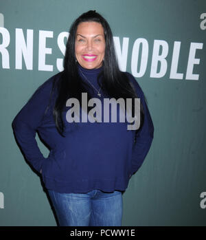 NEW YORK, NY - MARCH 05: Karen Gravano, Angela 'Big Ang' Raiola and Renee Graziano attend the 'Mob Wives' visit Barnes & Noble Tribeca at Barnes & Noble Tribeca on March 5, 2015 in New York City.   People:  Renee Graziano Stock Photo