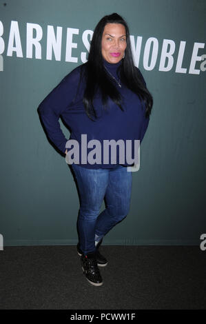 NEW YORK, NY - MARCH 05: Karen Gravano, Angela 'Big Ang' Raiola and Renee Graziano attend the 'Mob Wives' visit Barnes & Noble Tribeca at Barnes & Noble Tribeca on March 5, 2015 in New York City.   People:  Renee Graziano Stock Photo