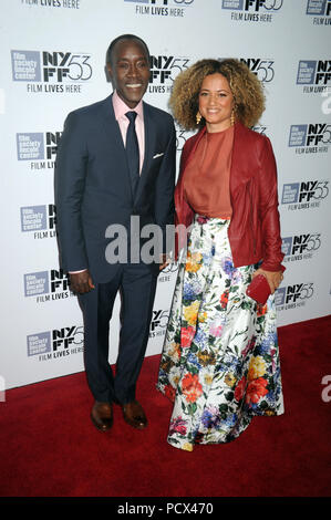 EW YORK, NY - OCTOBER 10: Don Cheadle, Bridgid Coulter attends 53rd New York Film Festival - Closing Night Gala Presentation Of 'Miles Ahead' at Alice Tully Hall on October 10, 2015 in New York City.   People:  Don Cheadle, Bridgid Coulter Stock Photo