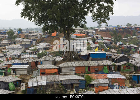 Dhaka, Bangladesh. 3rd Aug, 2018. COX'S BAZAR, BANGLADESH - AUGUST 04 : Rohingya people seen inside refugee camp in Cox's Bazar, Bangladesh on August 04, 2018. Credit: Zakir Hossain Chowdhury/ZUMA Wire/Alamy Live News Stock Photo