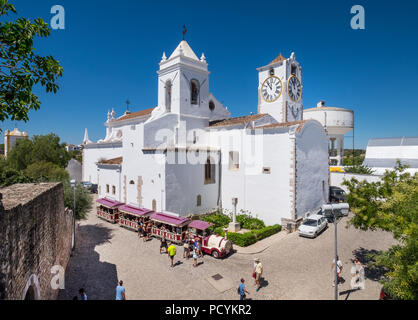 Church of Santa Maria do Castelo ( St Mary's Church) in the historic town of Tavira in the Algarve, Portugal Stock Photo