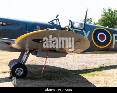 Supermarine Spitfire MKIX TD314 St George, Headcorn, Kent UK Stock Photo