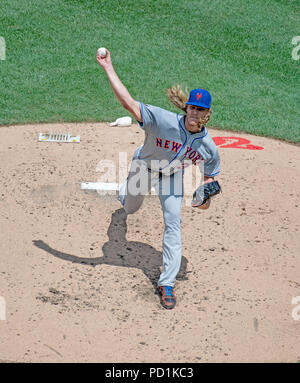 Washington, United States Of America. 01st Aug, 2018. New York Mets starting pitcher Noah Syndergaard (34) pitches in the first inning against the Washington Nationals at Nationals Park in Washington, DC on Wednesday, August 1, 2018. Credit: Ron Sachs/CNP/AdMedia Photo via/Newscom/Alamy Live News