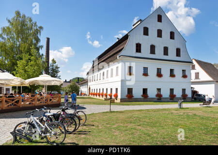 Ruční papírna, Muzeum papíru, Velké Losiny, okres Šumperk, Hrubý Jeseník, Česká republika / handmade paper mill, Museum of paper, Sumperk region, Hrub Stock Photo