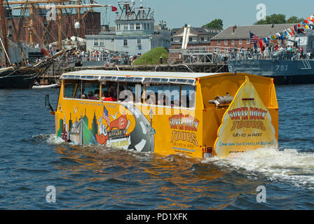 Super Duck Tours boat, an amphibious vehicle sailing on the Boston Harbor, Suffolk County, Massachusetts, USA Stock Photo