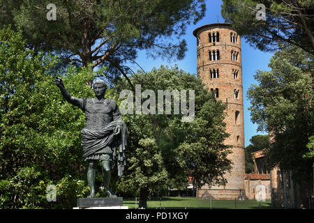 Basilica di Sant Apollinare Nuovo - 6th century church, Ravenna Ravenna Italian ,Emilia-Romagna , Northern, Italy, Stock Photo