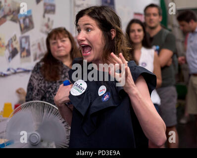 Columbus, Ohio, USA. 06th Aug, 2018. Actor KATHRYN HAHN, an Ohio native, speaks to supporters of Danny O'Connor, the Democratic candidate in the August 7 special election in Ohio's 12th Congressional District, during a canvass kickoff at local Democratic headquarters. Credit: Brian Cahn/ZUMA Wire/Alamy Live News Stock Photo