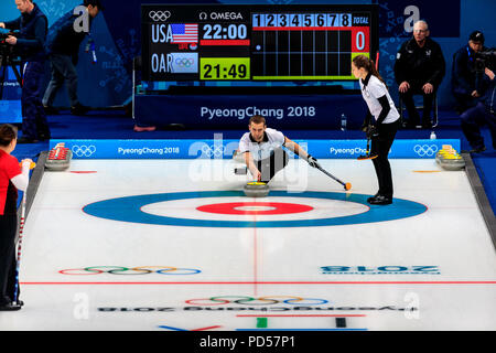 Anastasia BRYZGALOVA  and Aleksandr KRUSHELNITCKII  (OAR) competing in the Mixed Doubles Curling round robin at the Olympic Winter Games PyeongChang 2 Stock Photo