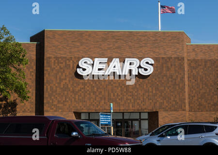 Mishawaka - Circa August 2018: Sears Retail Mall Location. Sears is a Subsidiary of Sears Holdings IV Stock Photo