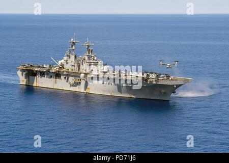 An MV-22 Osprey lands on the flight deck of USS Wasp Sept. 24, 2016. (29669479300). Stock Photo