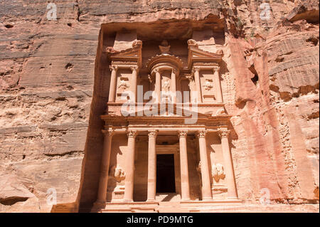 Rock-cut mausoleum, Treasury of Pharaoh, Petra, Jordan Stock Photo