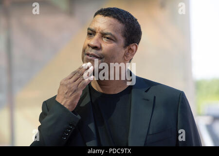 08 August 2018, Germany, Berlin: Denzel Washington, actor from the USA, at a photocall of the movie 'Equalizer 2' on the terrace of the Akademie der Künste (lit. Academy of Arts). Photo: Lisa Ducret/dpa Stock Photo