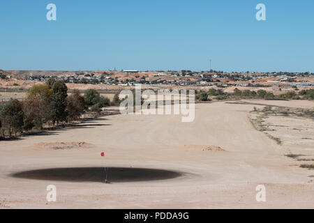 Australia, South Australia, Coober Pedy. The unique Opal Fields Golf Club, 18 hole completely grassless golf course. Stock Photo