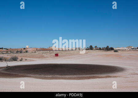 Australia, South Australia, Coober Pedy. The unique Opal Fields Golf Club, 18 hole completely grassless golf course. Stock Photo