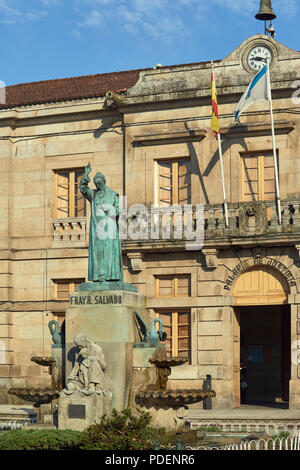 Monument to fray Rosendo Salvado in front of the facade of the Palace of Justice in villa de Tuy, Pontevedra, Galicia, Spain, Europe Stock Photo
