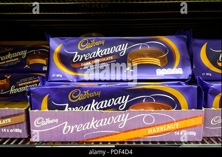 Cadbury Bournville Classic Dark Chocolate Bar 180g - Tesco Groceries