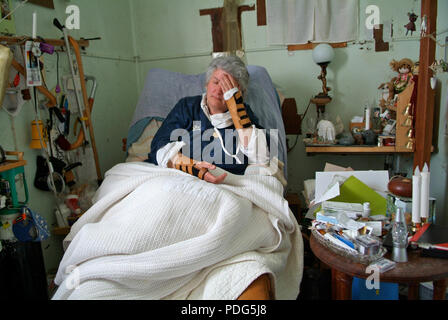 Gillian McCarthy who has Multiple Chemical Sensitivity (MCS) and has lived in 2 huts in a field in Somerset for many years. Stock Photo