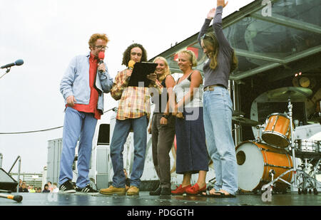 Chris Evans Presenting BBC Radio 1 One Roadshow St Ives 19 August 1996 Stock Photo