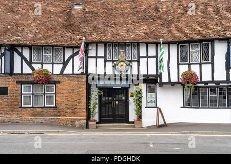 Rose and Crown hotel in Harnham Salisbury Wiltshire UK Stock Photo