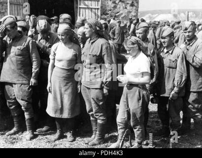 272 Prisoner of war, woman soldier, Soviet soldier Fortepan 73899 Stock Photo