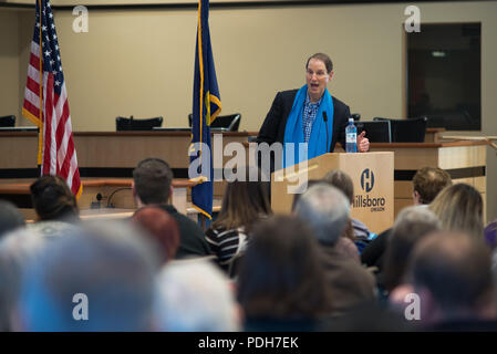 Ron Wyden, Democratic US Senator for Oregon talking at the podium at his Washington County town hall. Stock Photo