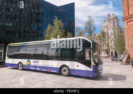 Liverpool, UK. , . Merseytravel Experimental rechargeable Stagecoach bus event. The single decker bus seen at Liverpools Mann Island today. Credit: John Davidson/Alamy Live News Stock Photo