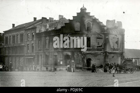 99 Charleroi - ruine après les destructions d'août 1914 - rue du Grand Central-Viaduc Stock Photo