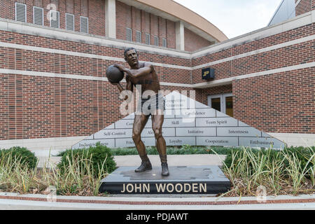 WEST LAFAYETTE, IN/USA - OCTOBER 22, 2017: John Wooden statue on the campus of the Purdue University. Stock Photo