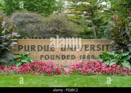 WEST LAFAYETTE, IN/USA - OCTOBER 22, 2017: Entrance Sign on the campus of the Purdue University. Stock Photo