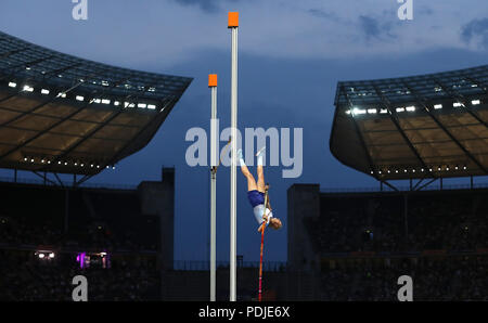 Great Britain's Holly Bradshaw competes in the Women's Pole Vault Final during day three of the 2018 European Athletics Championships at the Olympic Stadium, Berlin. PRESS ASSOCIATION Photo. Picture date: Thursday August 9, 2018. See PA story ATHLETICS European. Photo credit should read: Martin Rickett/PA Wire. Stock Photo