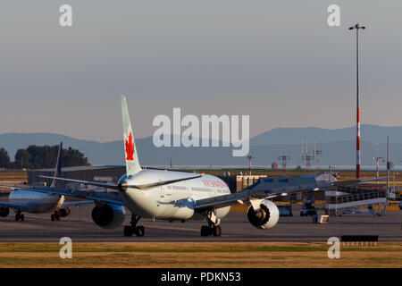 Vancouver, Canada - Circa 2018 : Air Canada Boeing 787 at YVR International Stock Photo