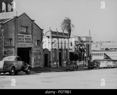 201 StateLibQld 1 104872 Hotel Queensland on Mary Street, Brisbane, 1939 Stock Photo