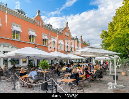 Cafe / bar on the banks of the River Aura (Aurajoki) in the historic centre, Turku, Finland Stock Photo