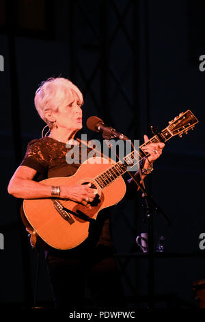 Joan Baez on stage Attraverso Festival in Pollenzo for her 'Fare Thee Well' concert tour. (Photo by Jyoti Kapoor / Pacific Press) Stock Photo