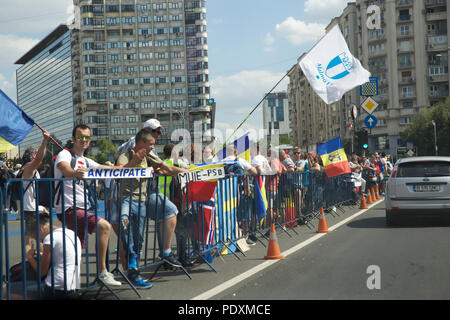 Bucharest, Romania,10th August 2018,Tens of thousands of people took to the streets in Bucharest to protest against Romania’s Government over allegations of corruption. Police used tear gas and batons to disperse the huge crowds which also included people who had returned home from abroad to protest. Credit: Keith Larby/Alamy Live News Stock Photo