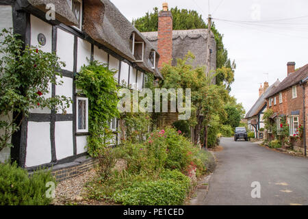 Attractive cottages in Little Comberton, Worcestershire, England, UK Stock Photo
