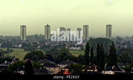 Glasgow, Scotland, UK 12th August. UK Weather:  Wet misty day known as dreich for the glorious 12thwith visibility at less than a mile over the towers of Scotstoun and knightswood golf course as the south of the city disappears in the wet with rain  all day ahead for the European championships in the city. Gerard Ferry/Alamy news Stock Photo