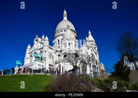The basilica of Sacre Coeur on Montmartre in Paris, Frances Stock Photo