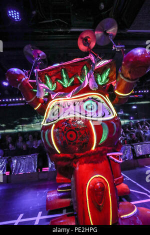 Robots performing at the spectacular sound and light show at the robot restaurant in Tokyo Stock Photo